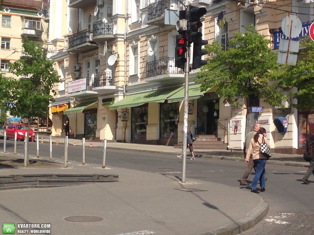 Rent out shop. Киев,  Владимирская — photo 1
