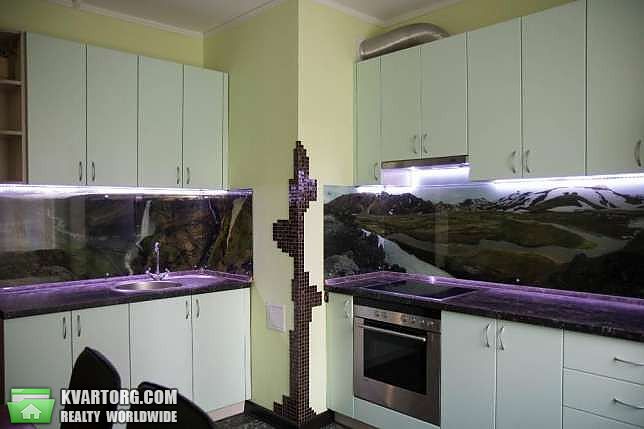 Rent out 2-room apartment. Киев,  Мишуги — photo 1