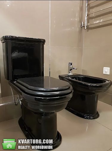 Rent out 1-room apartment. Киев,  Олевская — photo 3
