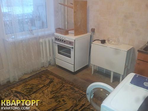 Sell 3-room apartment. Киев,  Лесной пр — photo 1