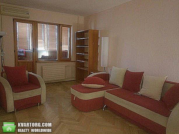 Rent out 2-room apartment. Киев,  Героев Днепра — photo 1