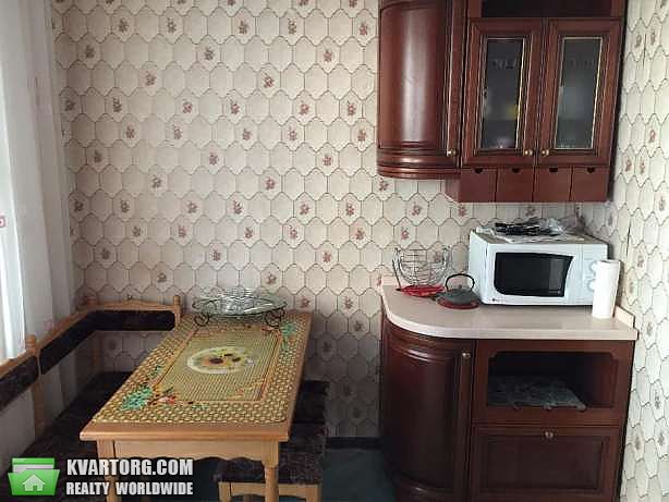 Rent out 2-room apartment. Киев,  Бажана — photo 4