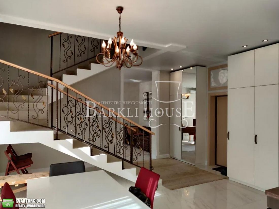 Rent out 3-room apartment. Киев, Дегтярная — photo 2