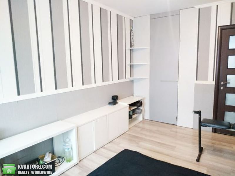 Sell 3-room apartment. Киев,  Жукова — photo 2