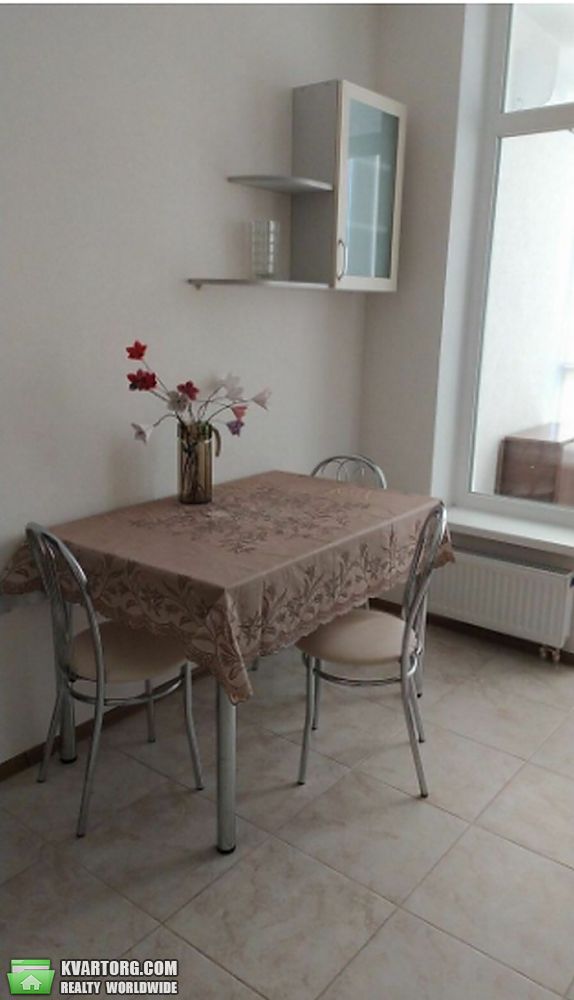 Rent out 1-room apartment. Киев, Берестейський проспект — photo 8