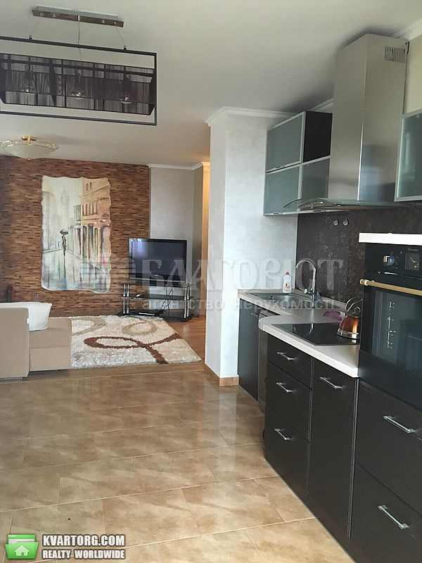 Rent out 2-room apartment. Киев,  Днепровская наб — photo 4