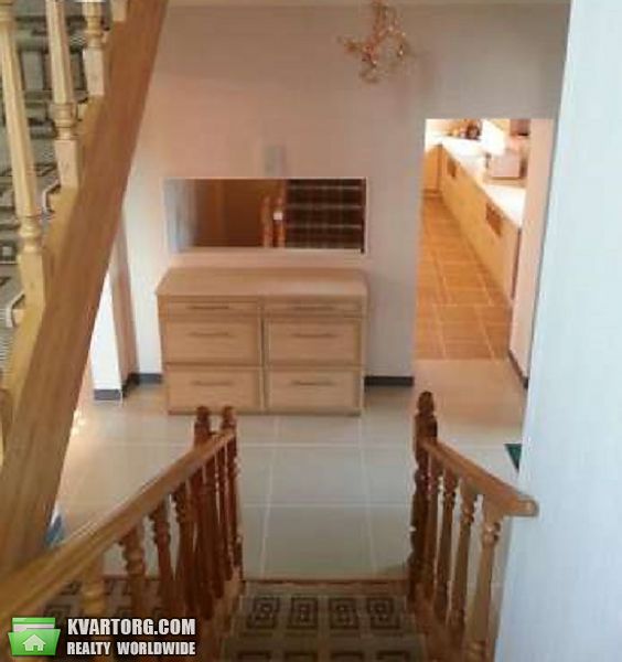 Rent out house. Киев, Лесная — photo 5