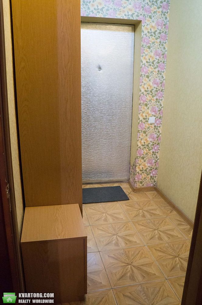 Sell 1-room apartment. Киев,  Нижнеюрковская — photo 3