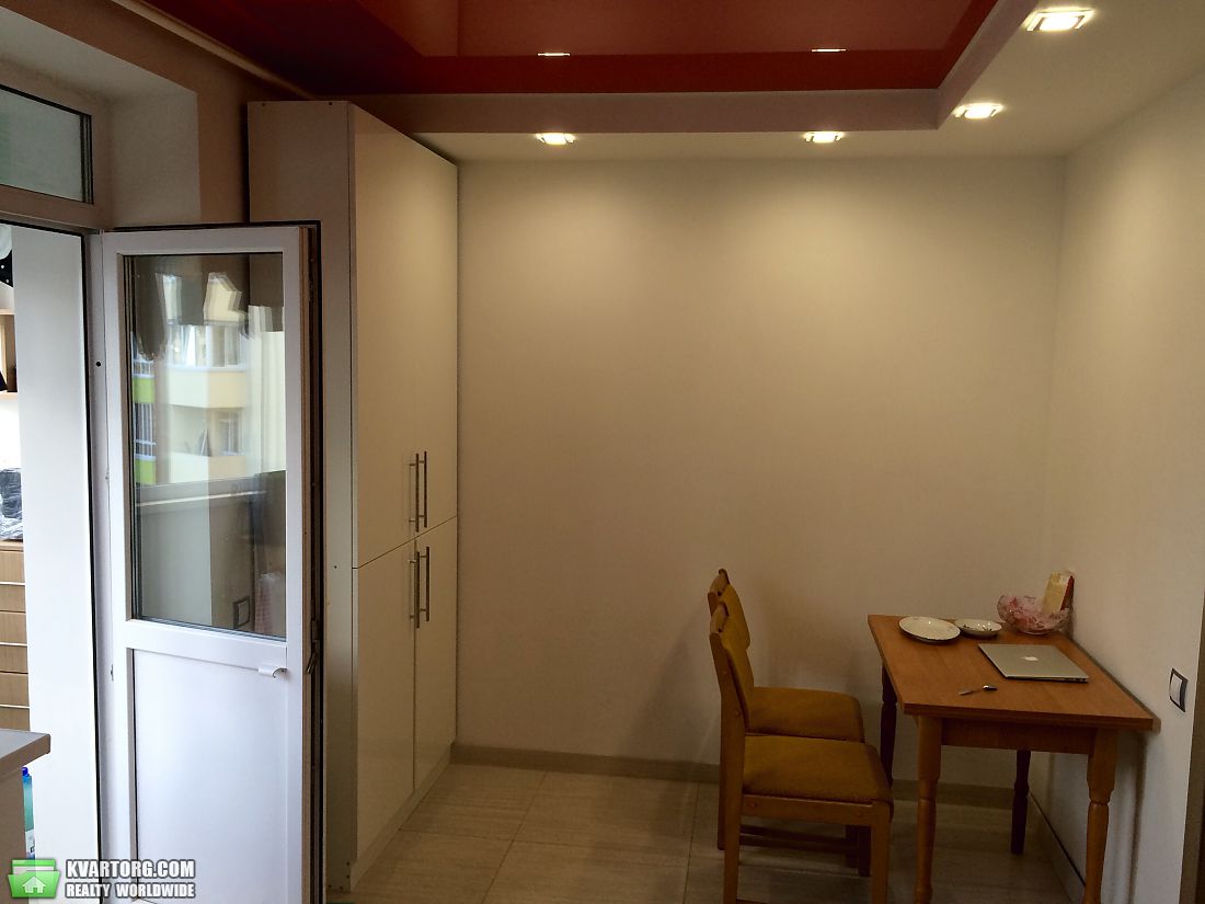 Sell 2-room apartment. Киев,  Радужная — photo 9