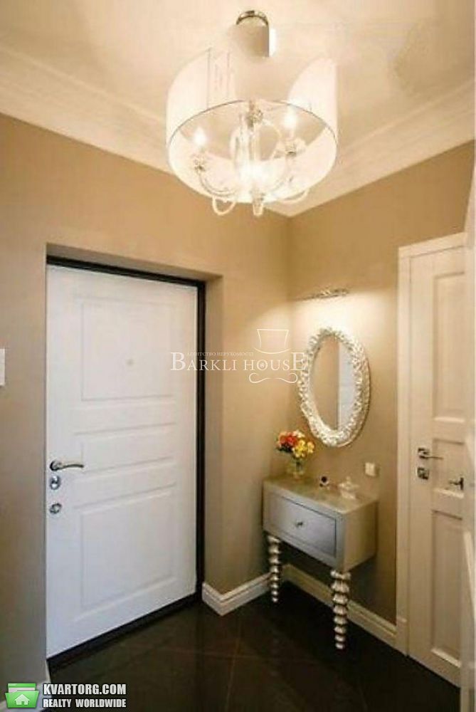 Rent out 2-room apartment. Киев,  Черновола — photo 7