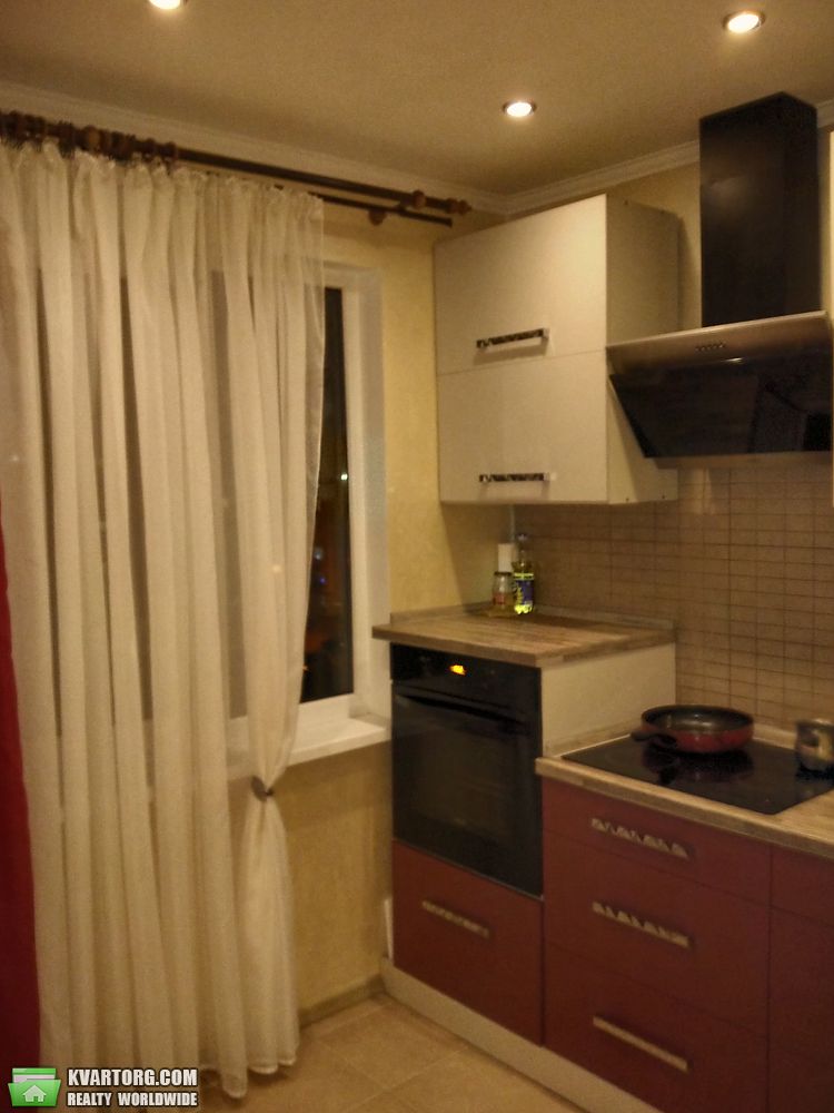 Sell 2-room apartment. Киев,  Маяковского пр. — photo 2