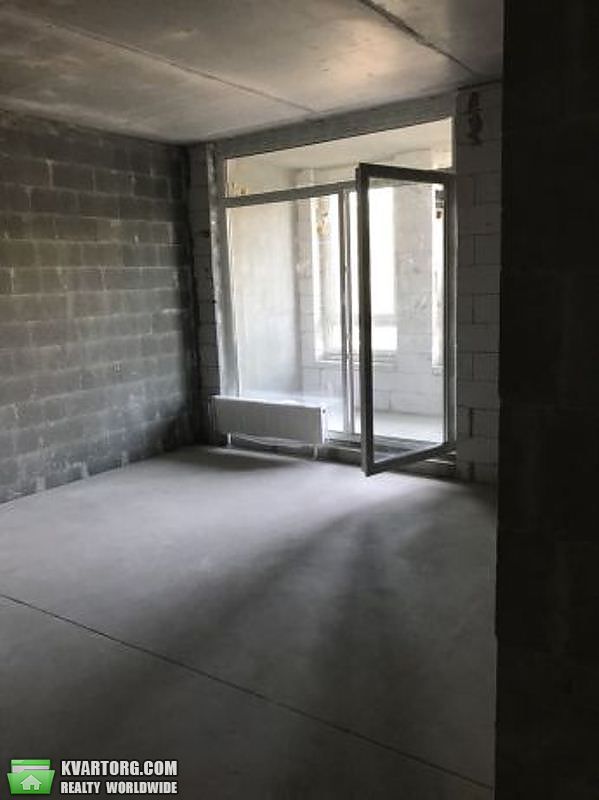 Sell 2-room apartment. Киев,  Салютная — photo 3