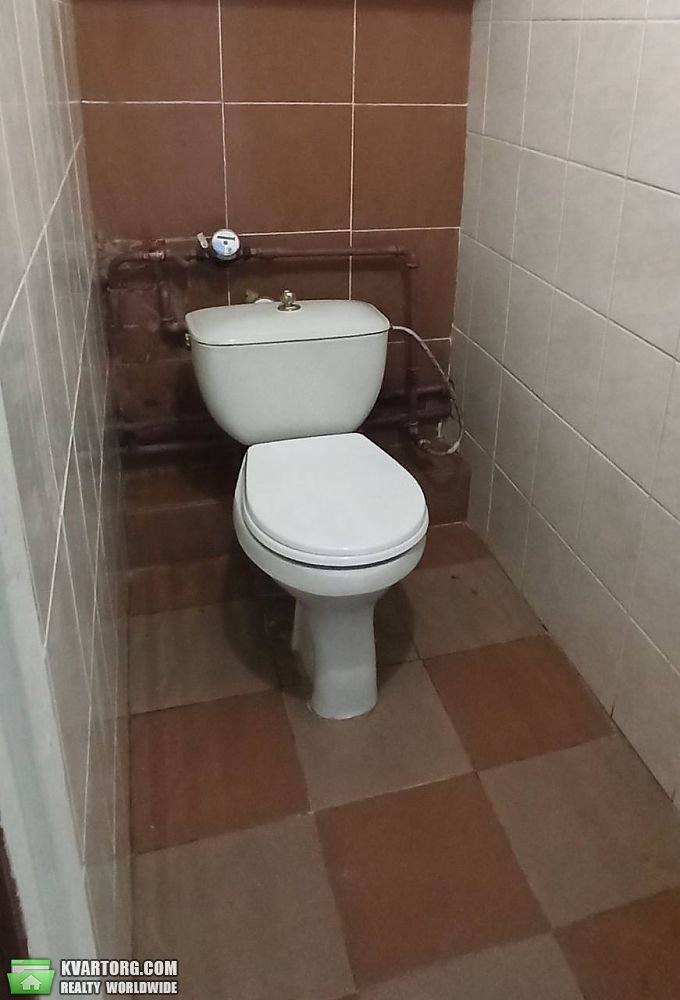 Rent out 2-room apartment. Киев,  Пражская — photo 8