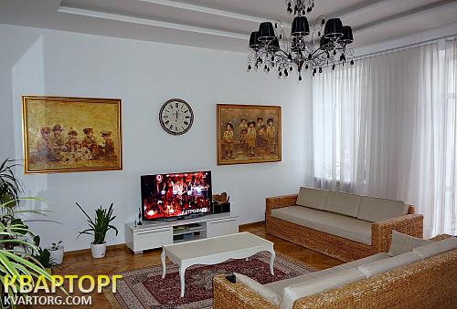 Sell 3-room apartment. Киев,  Лютеранская — photo 1