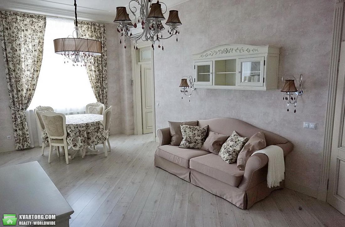 Rent out 3-room apartment. Киев,  Крещатик — photo 2