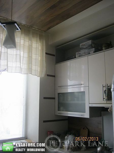 Sell 2-room apartment. Киев, Почайнинская — photo 1