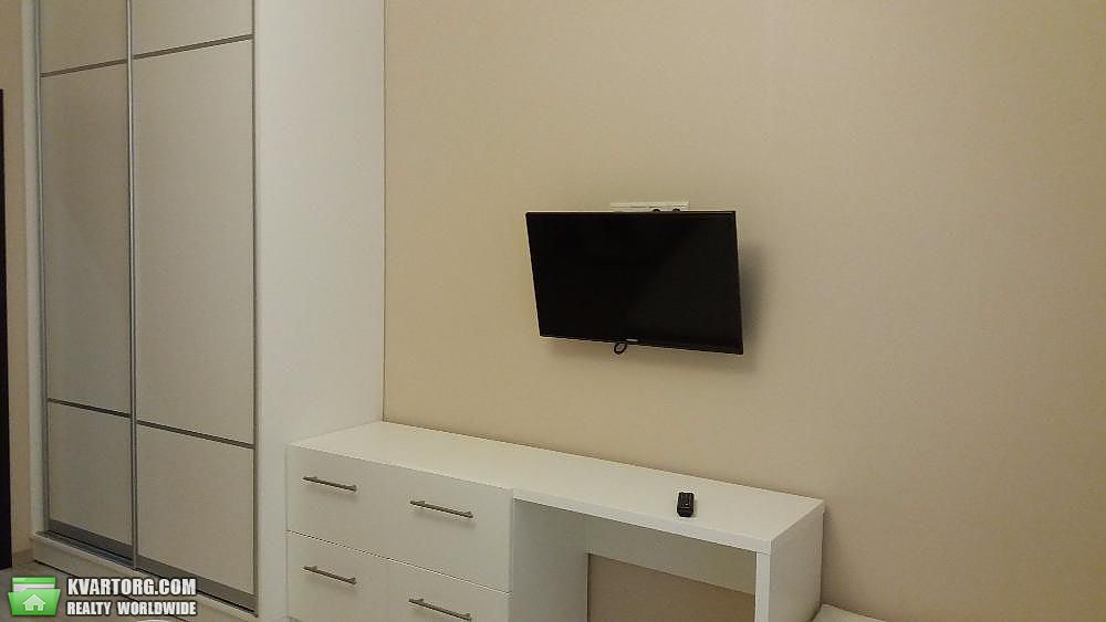 Rent out 2-room apartment. Киев,  Механизаторов — photo 3