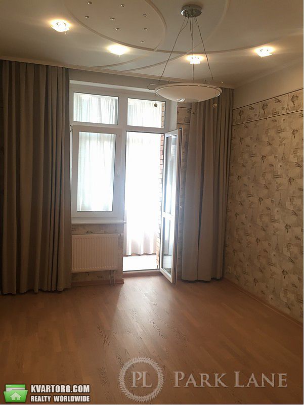 Sell 4-room apartment. Киев,  Щорса — photo 2