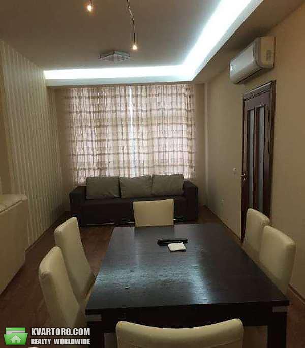 Rent out 2-room apartment. Киев,  Саксаганского — photo 3