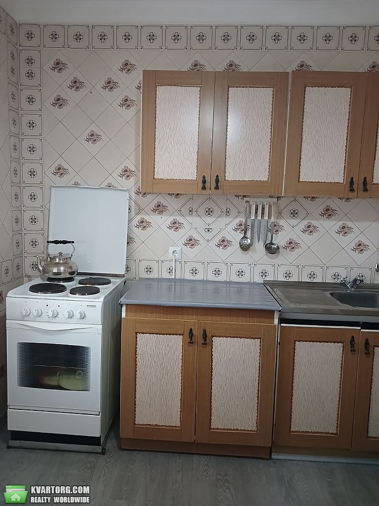 Rent out 1-room apartment. Киев, Райдужна — photo 4