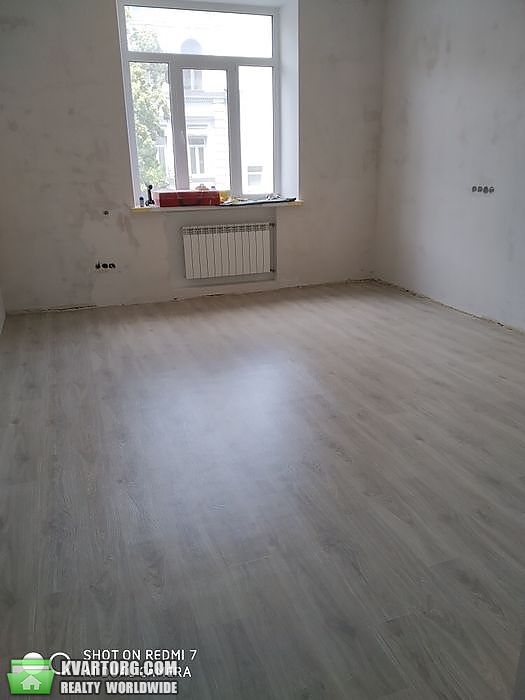 Sell 2-room apartment. Киев,  Братская — photo 2