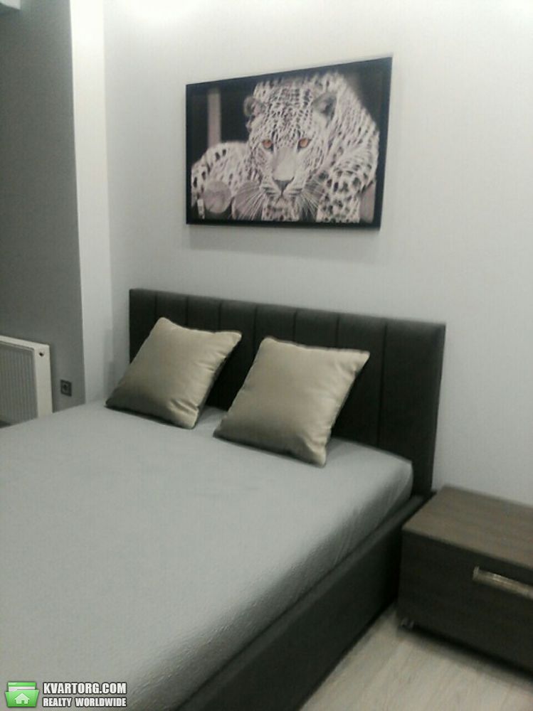 Rent out 2-room apartment. Киев, Герцена — photo 1