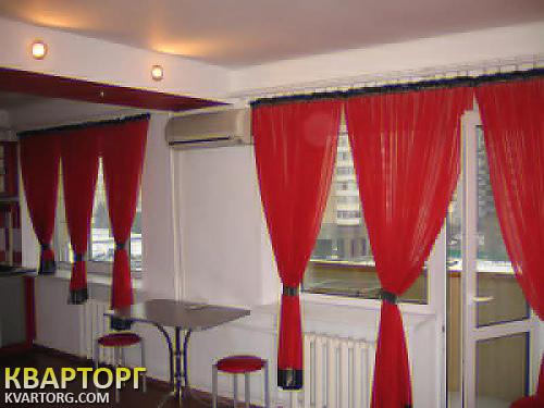 Rent out 2-room apartment. Киев,  Леси Украинки бул — photo 1