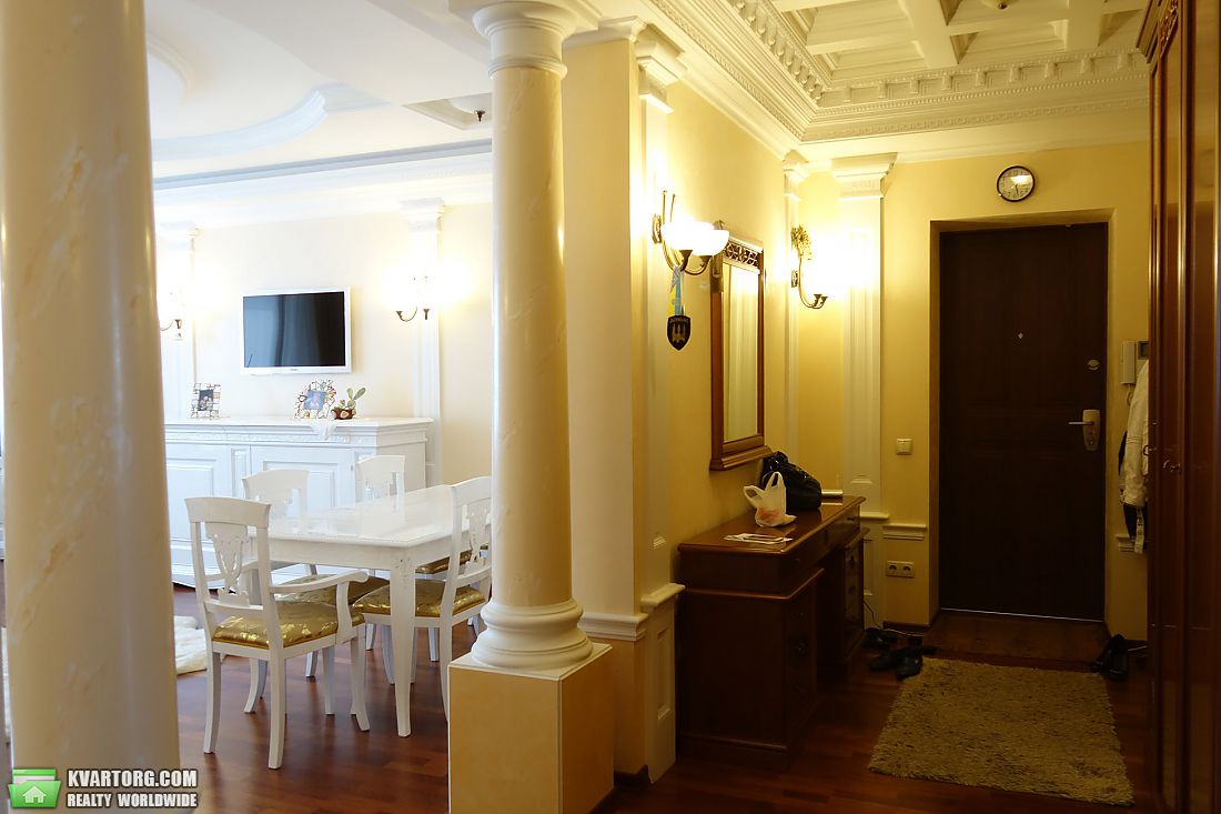 Rent out 3-room apartment. Киев,  Вышгородская — photo 4
