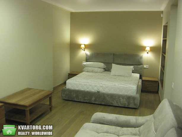 Rent out 1-room apartment. Киев,  Ревуцкого — photo 1