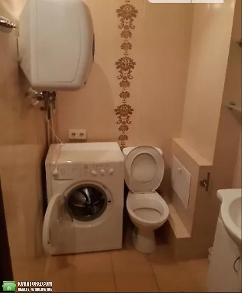 Rent out 2-room apartment. Киев,  Леси Украинки бул — photo 6