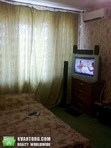 Sell 3-room apartment. Киев,  Миропольская — photo 1