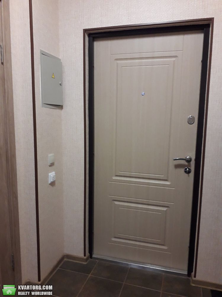 Rent out 1-room apartment. Киев,  Харьковское шоссе — photo 4