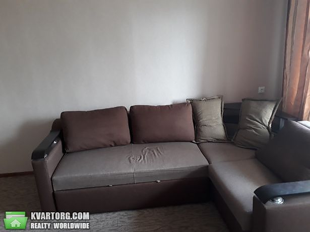 Rent out 1-room apartment. Киев,  Салютная — photo 2