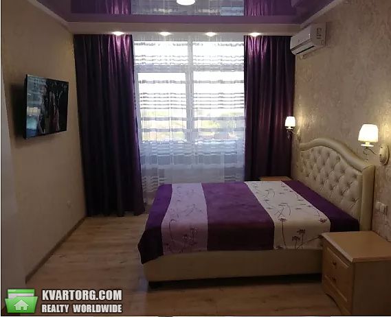 Rent out 1-room apartment. Киев, Практичная — photo 1
