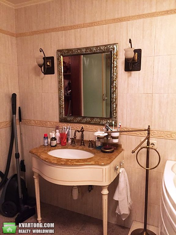 Sell 4-room apartment. Киев,  Руденко — photo 10