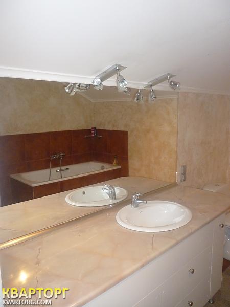 Rent out house. Киев,  Садовая — photo 5