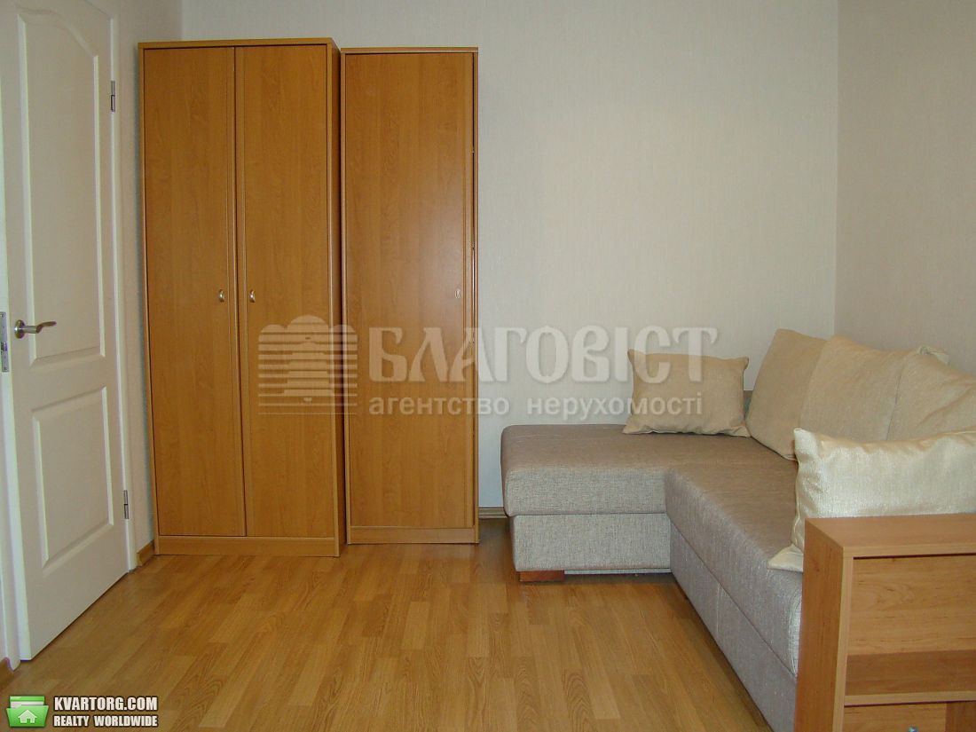 Rent out 1-room apartment. Киев,  Киквидзе — photo 1