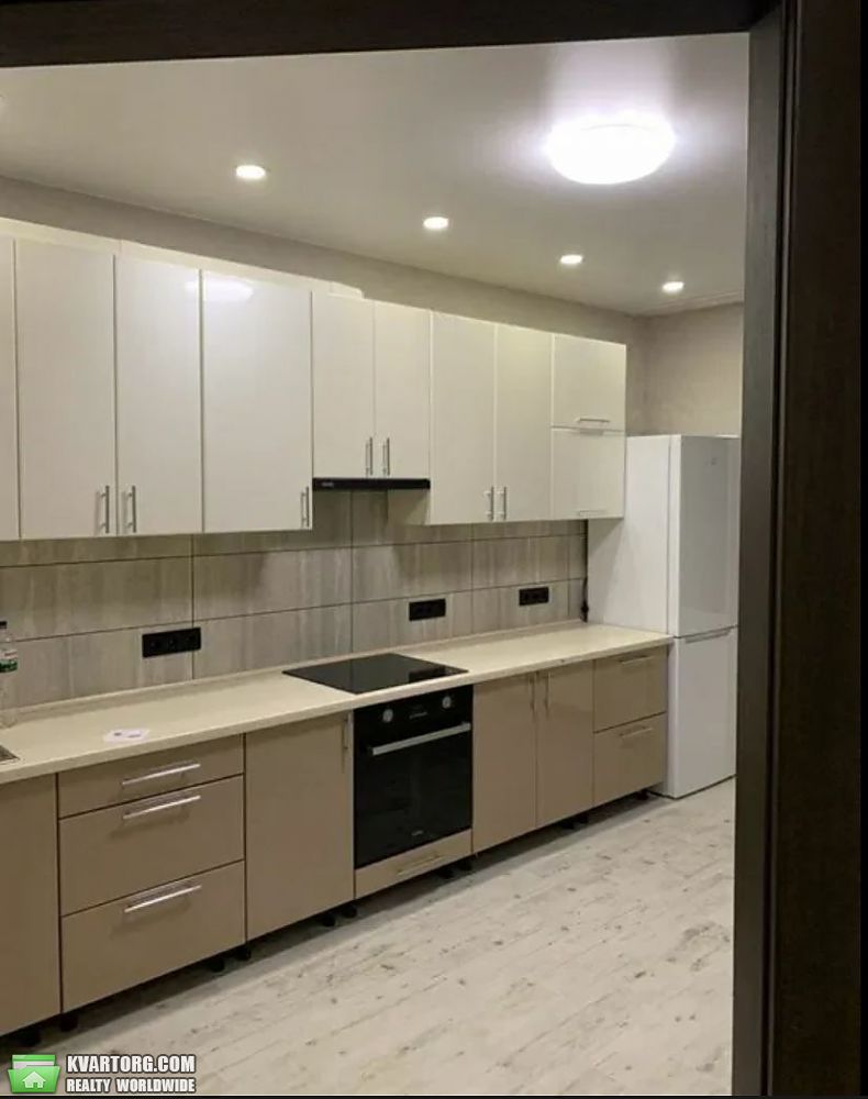 Rent out 1-room apartment. Киев,  Голосеевская — photo 1