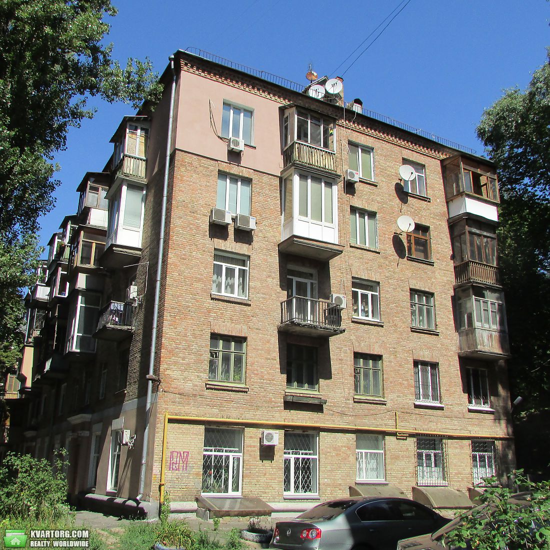 Sell 3-room apartment. Киев,  Первомайского — photo 1