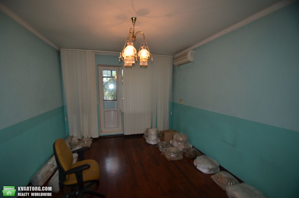 Sell 5-room apartment. Киев, Харьковское шоссе — photo 4