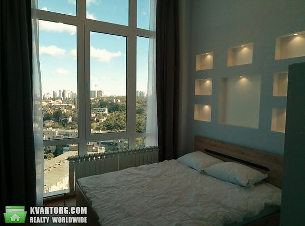 Rent out 2-room apartment. Киев,  Александровская — photo 9