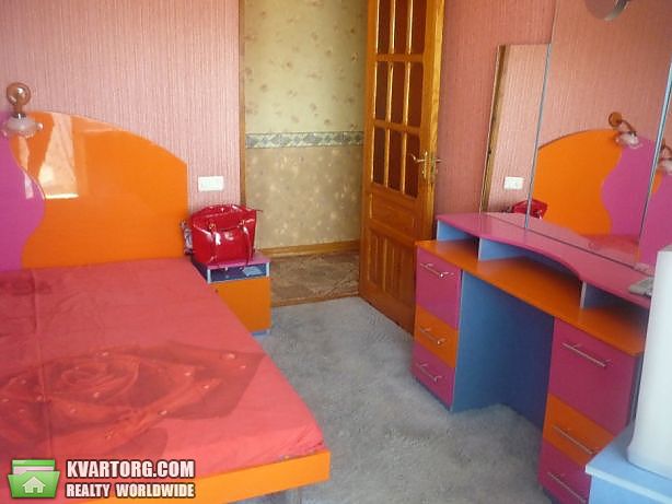 Rent out 2-room apartment. Киев,  Кучера — photo 1