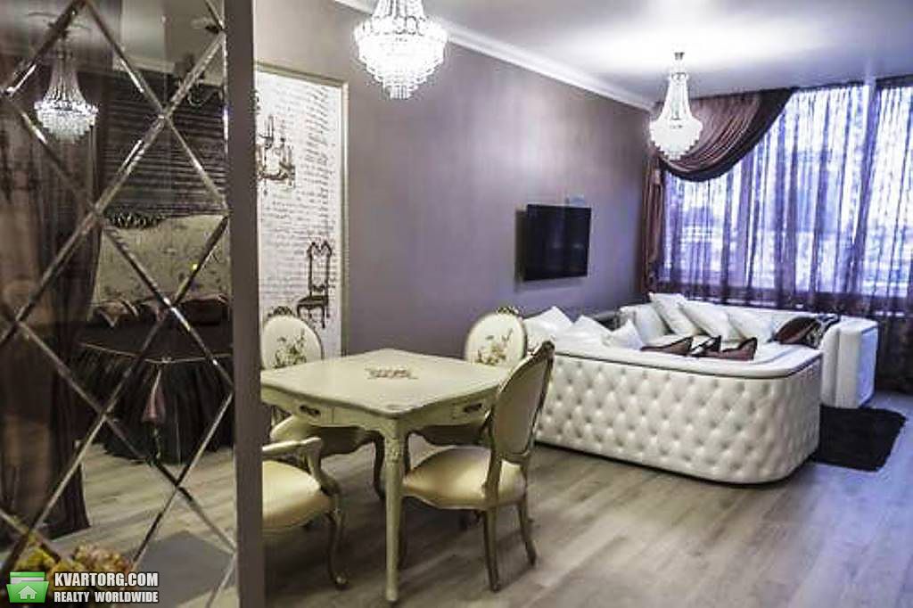 Sell 2-room apartment. Киев, Шевченко Тараса бульв. — photo 1