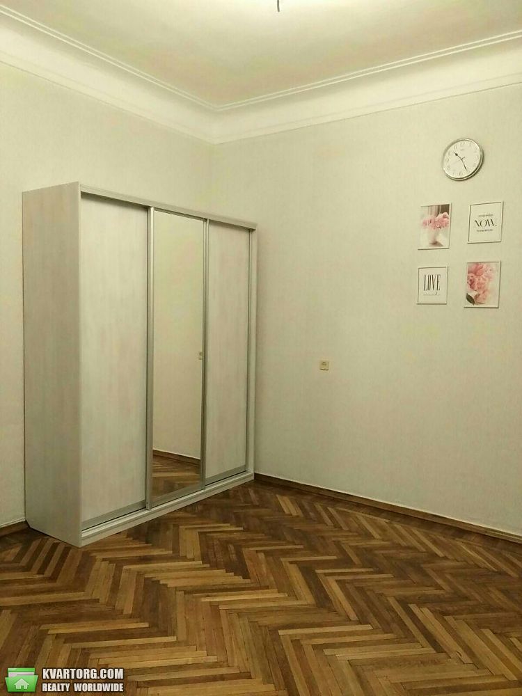 Rent out 2-room apartment. Киев,  Мазепы — photo 4