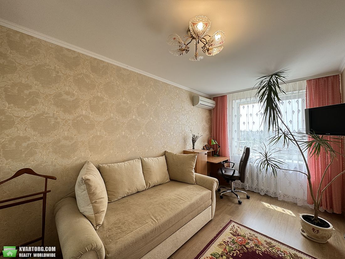 Sell 2-room apartment. Одесса, Небесной Сотни пр. — photo 1