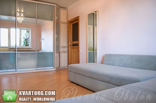 Sell 2-room apartment. Киев,  Героев Днепра — photo 1