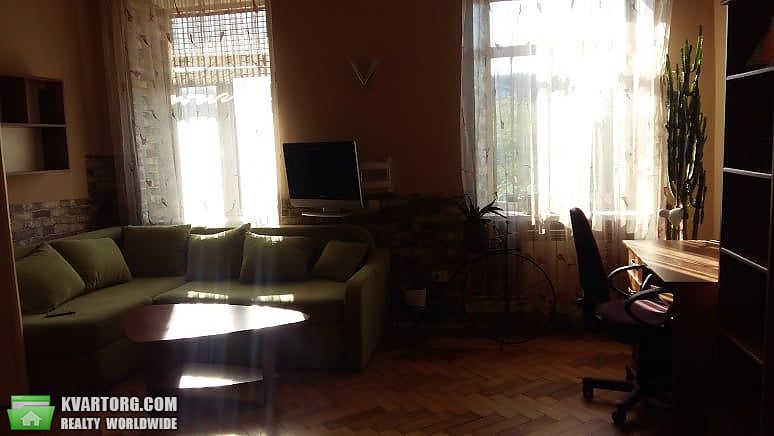 Rent out 1-room apartment. Львов, Мечнікова — photo 3