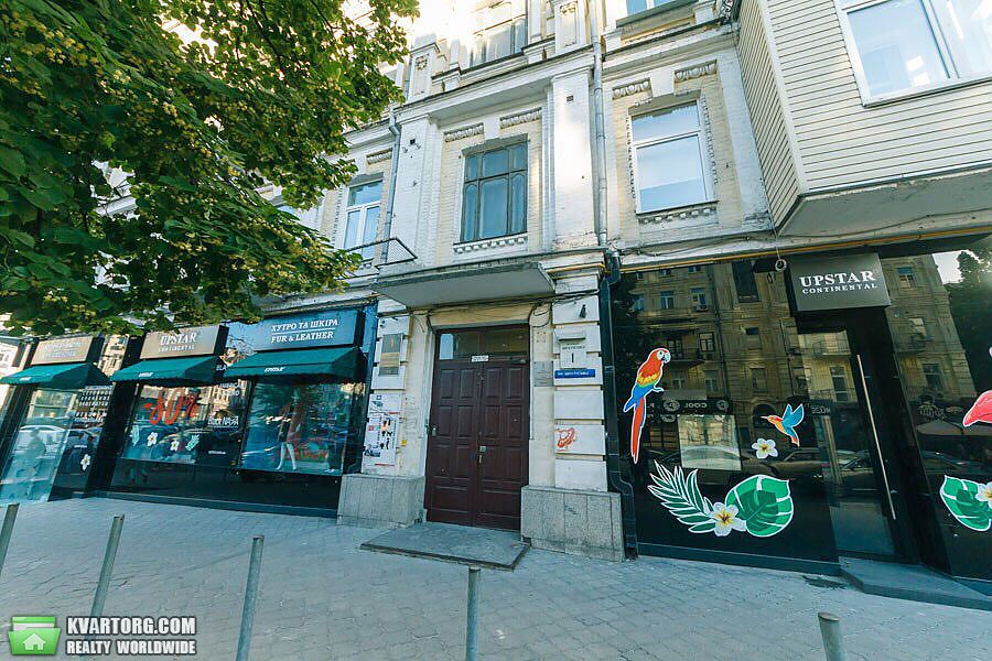 Rent out 2-room apartment. Киев, Бассейная — photo 5