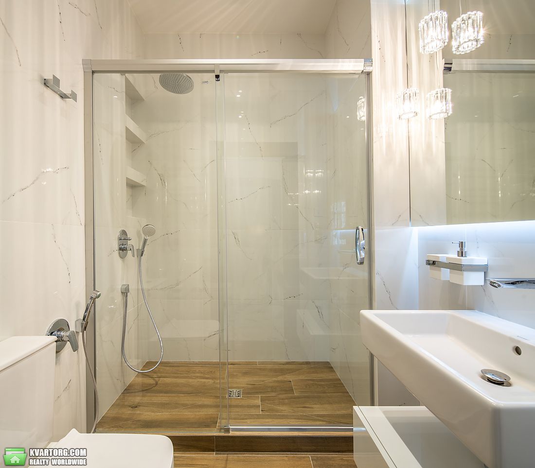 Rent out 3-room apartment. Киев,  Драгомирова — photo 3