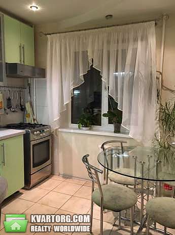 Rent out 2-room apartment. Киев,  Зодчих — photo 5